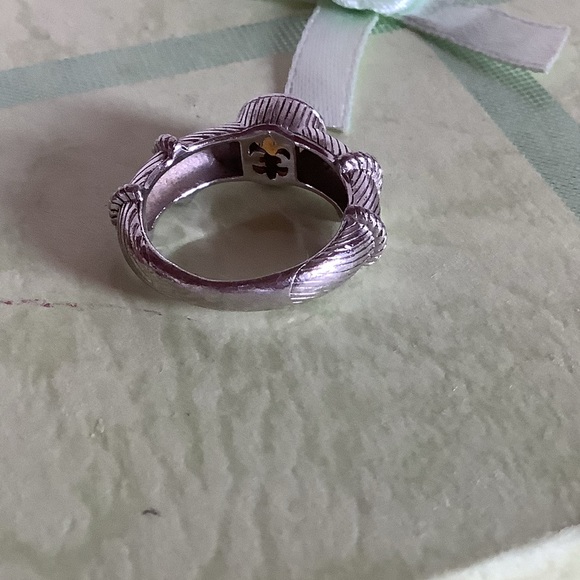 Ring - Picture 4 of 6